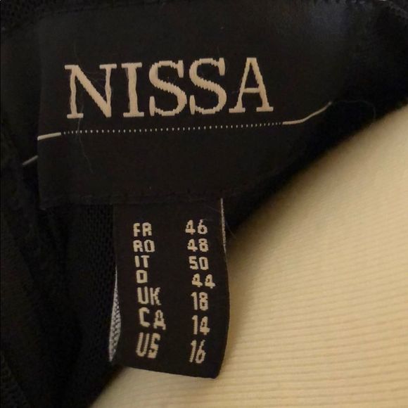 Dress - Picture 6 of 7